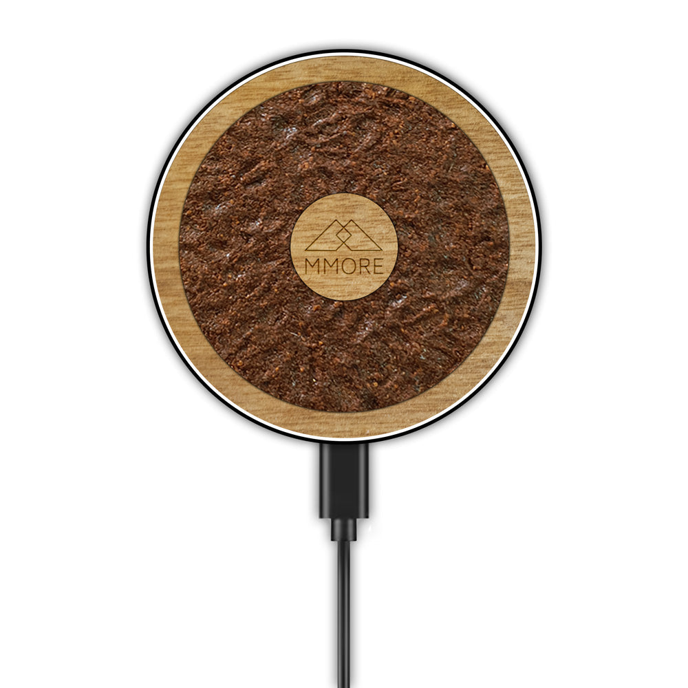 Chargeur sans fil en bois et matériau organique | Chargeur Qi respectueux de l'environnement | Chargeur sans fil en bois durable | Station de charge élégante en bois | Charge rapide sans fil pour smartphone | Chargeur sans fil avec surface antidérapante | Chargeur sans fil écologique pour appareils | Chargeur sans fil design moderne en bois | Chargeur sans fil rapide et durable | Chargeur Qi en bois pour bureau ou maison
