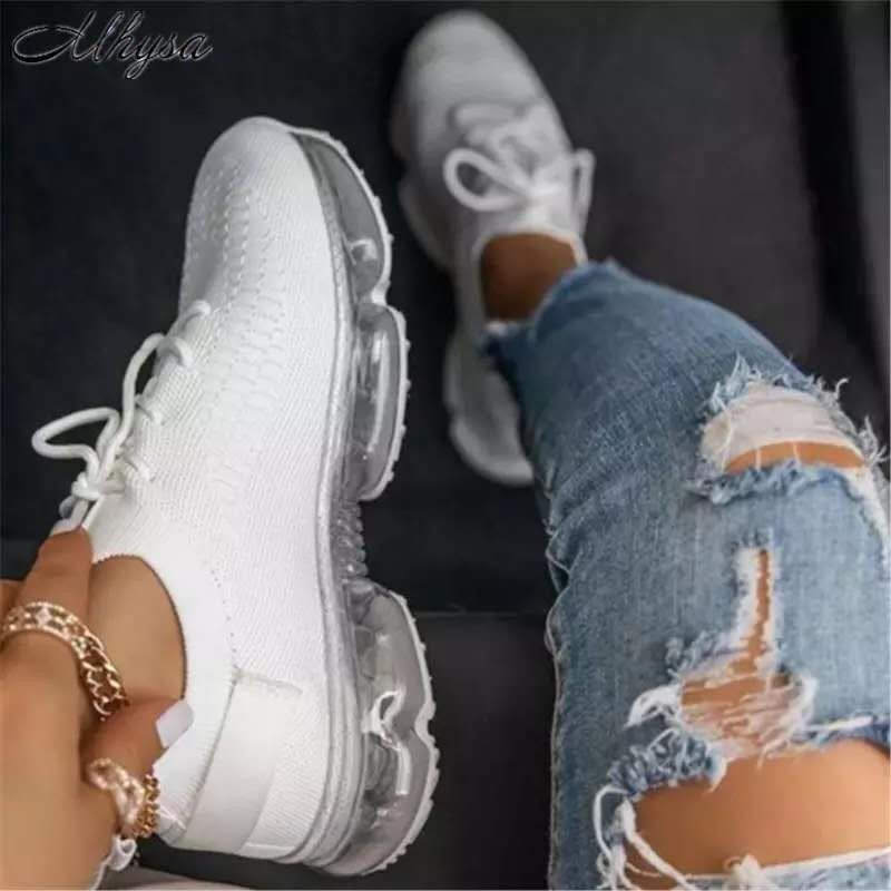 Chaussures de sport pour femmes | Baskets tendance femme | Chaussures de course décontractées femme | Baskets légères et respirantes | Chaussures de marche confortables femme | Sneakers mode femme | Chaussures sport stylées pour femmes | Chaussures antidérapantes pour running | Baskets polyvalentes pour usage quotidien | Chaussures fitness femme élégantes