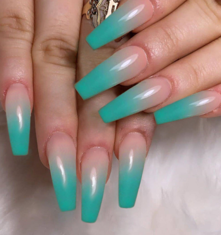 Faux-ongles à pression tendance 2021 | Manucure rapide avec faux-ongles | Faux-ongles press-on modernes | Faux-ongles sans colle | Faux-ongles à pression pour ongles parfaits | Ongles press-on faciles à appliquer | Faux-ongles durables et résistants | Nouveau design de faux-ongles 2021 | Faux-ongles à pression pour un look élégant | Faux-ongles press-on de qualité supérieure