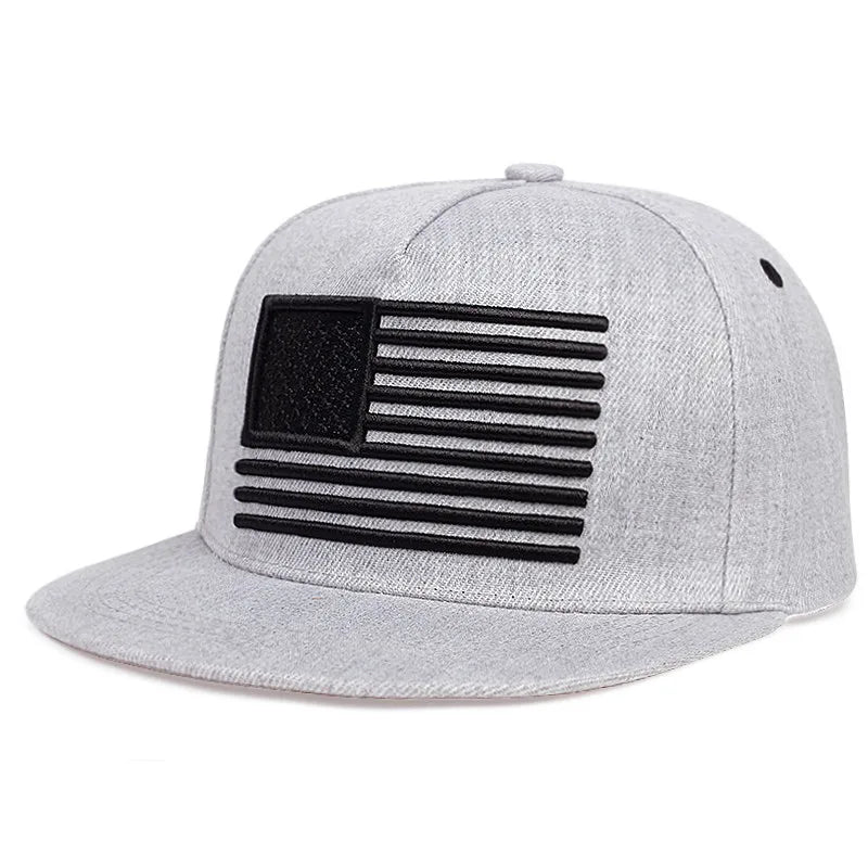 Casquette camouflage drapeau américain | Casquette snapback pour homme | Casquette de baseball patriote | Casquette militaire camouflage | Casquette unisexe drapeau américain | Casquette style armée avec drapeau | Casquette de sport pour homme | Casquette ajustable camouflage | Casquette de baseball audacieuse avec drapeau américain | Accessoire mode patriotique pour homme
