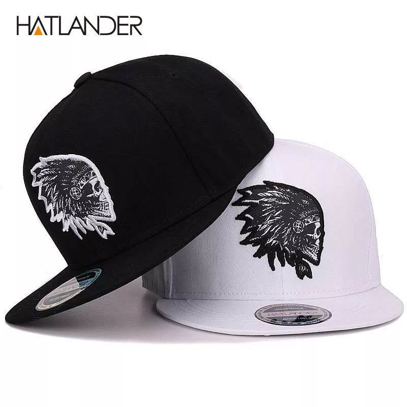 Casquette de baseball à visière plate | Casquette style crâne snapback unisexe | Casquette de sport avec visière plate | Casquette tendance unisexe avec crâne | Casquette snapback ajustable pour homme et femme | Casquette streetwear avec design crâne | Casquette de baseball urbaine et moderne | Accessoire mode unisexe pour l'été | Casquette ajustable pour tous les styles | Casquette de baseball avec visière plate et crâne