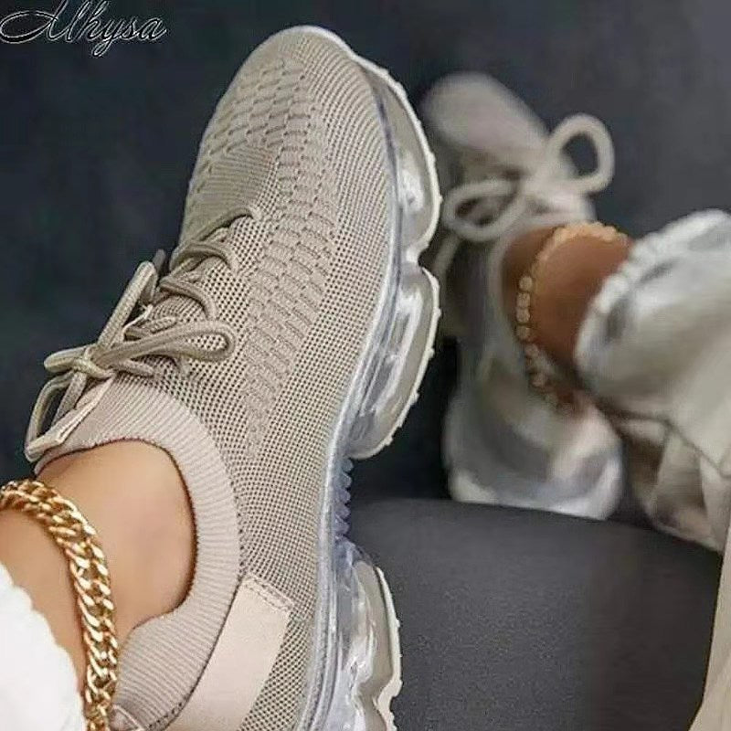 Chaussures de sport pour femmes | Baskets tendance femme | Chaussures de course décontractées femme | Baskets légères et respirantes | Chaussures de marche confortables femme | Sneakers mode femme | Chaussures sport stylées pour femmes | Chaussures antidérapantes pour running | Baskets polyvalentes pour usage quotidien | Chaussures fitness femme élégantes