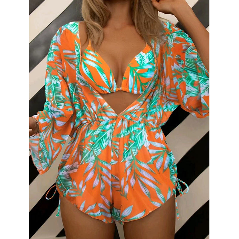 Ensemble bikini 3 pièces pour femme | Bikini élégant avec robe de plage assortie | Haut et bas de bikini ajustés pour un confort optimal | Ensemble de maillot de bain pour femme, parfait pour la plage | Bikini 3 pièces avec design féminin et moderne | Maillot de bain stylé pour des vacances au soleil | Bikini avec robe légère pour une couverture supplémentaire | Maillot de bain confortable, idéal pour l'été | Ensemble de bikini pour femme avec coupe ajustée | Maillot de bain 3 pièces élégant et polyvalent p