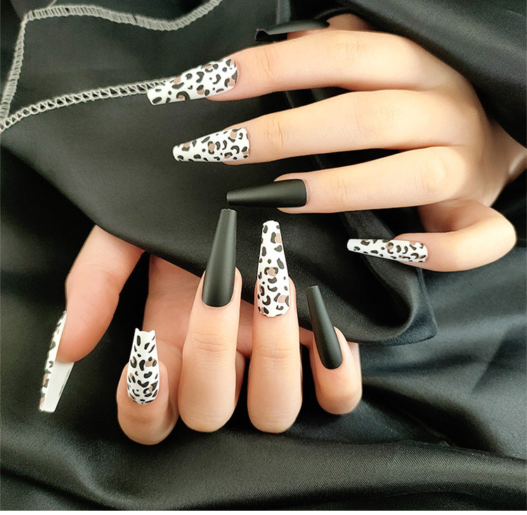 Faux-ongles à pression tendance 2021 | Manucure rapide avec faux-ongles | Faux-ongles press-on modernes | Faux-ongles sans colle | Faux-ongles à pression pour ongles parfaits | Ongles press-on faciles à appliquer | Faux-ongles durables et résistants | Nouveau design de faux-ongles 2021 | Faux-ongles à pression pour un look élégant | Faux-ongles press-on de qualité supérieure