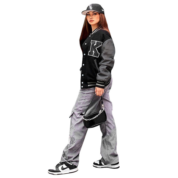 Veste style baseball femme manches en cuir | Veste varsity automne hiver femme | Blouson universitaire féminin tendance | Veste chaude avec manches contrastantes pour femme | Veste rétro femme look décontracté | Manteau femme inspiration collège américain | Blouson femme mode sport chic | Veste doublée femme style universitaire | Veste casual à boutons pression femme | Veste oversize femme manches imitation cuir