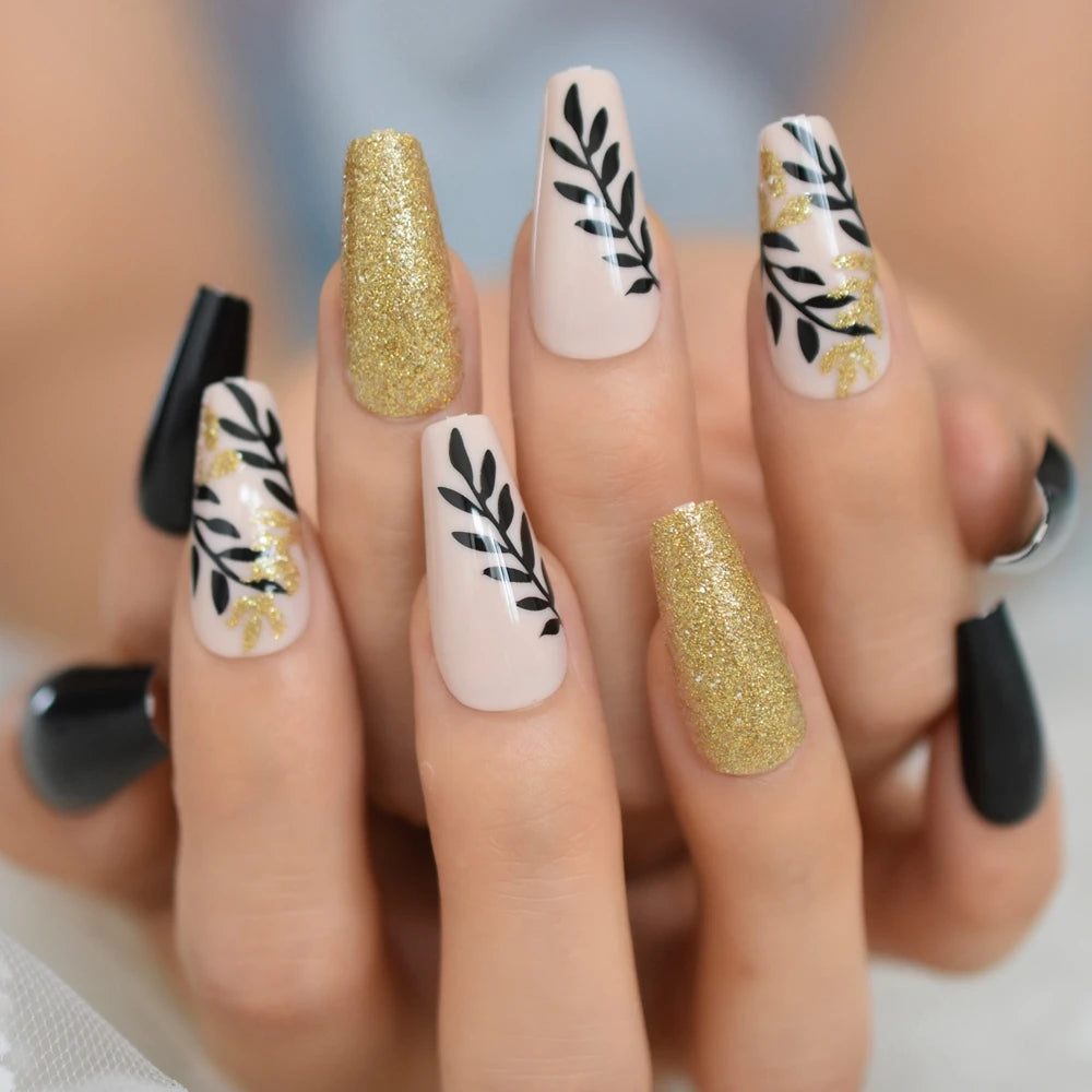Faux ongles cercueil gris à coller, mi-longs, avec motifs