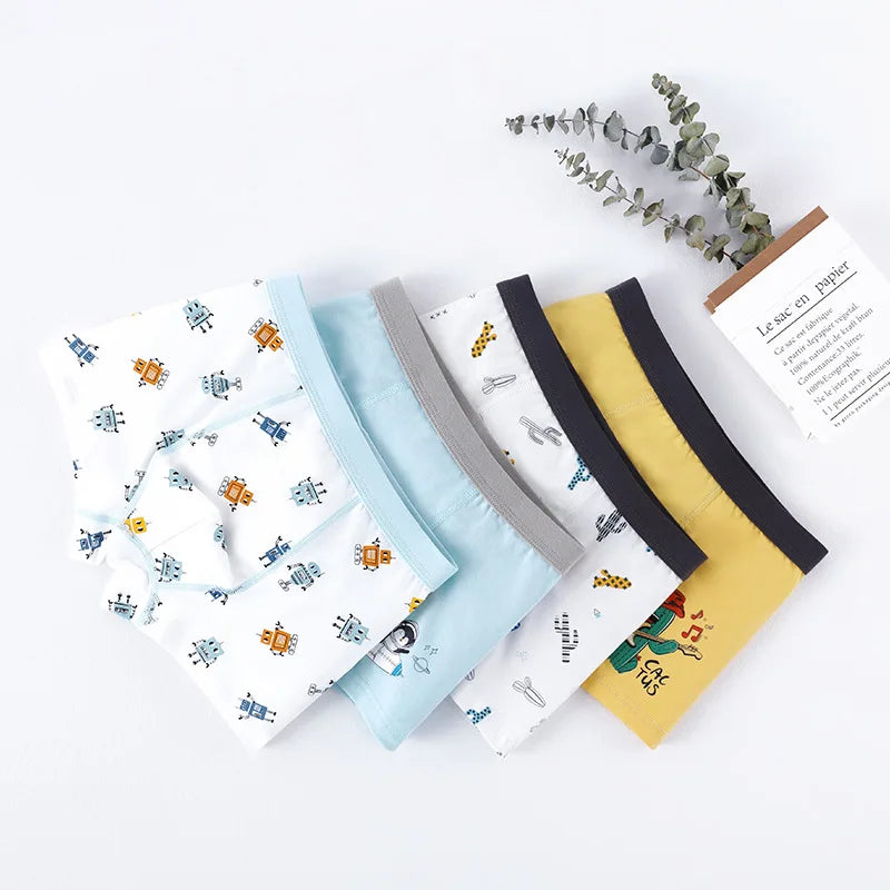 Boxers garçon en coton à motifs | Sous-vêtements enfants confortables | Lot de 4 boxers pour garçons | Boxers garçon avec dessins animés | Caleçons doux pour garçons 4–16 ans | Sous-vêtements respirants pour enfants | Shorts en coton garçon confortables | Lingerie enfant avec taille élastique | Boxers garçon amusants et colorés | Sous-vêtements durables pour usage quotidien