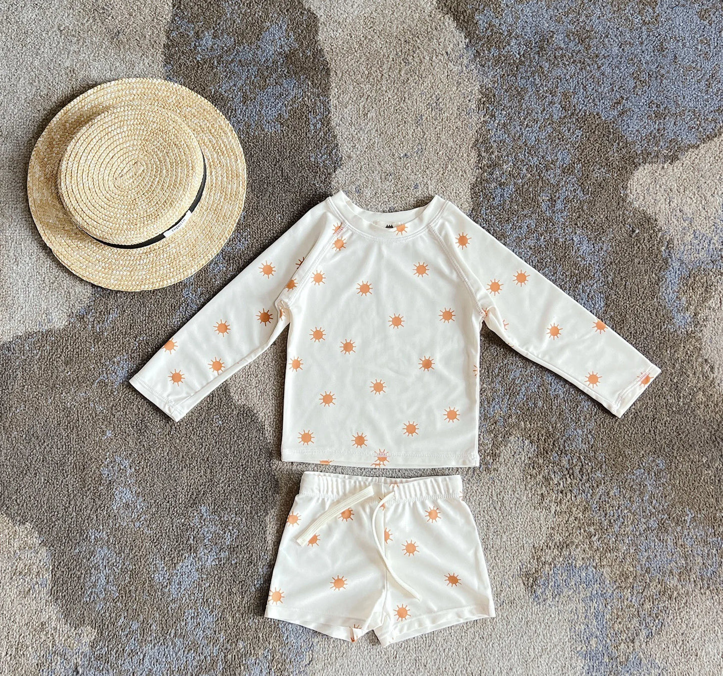 Maillot de bain garçon deux pièces | Maillot de bain été créateur pour garçons | Maillot de bain pour enfant | Maillot de bain garçon plage piscine | Maillot de bain à séchage rapide garçon | Maillot de bain confortable pour enfants | Maillot de bain garçon tendance été | Maillot de bain garçon à la mode | Maillot de bain enfant créateur été | Maillot de bain garçon avec design unique