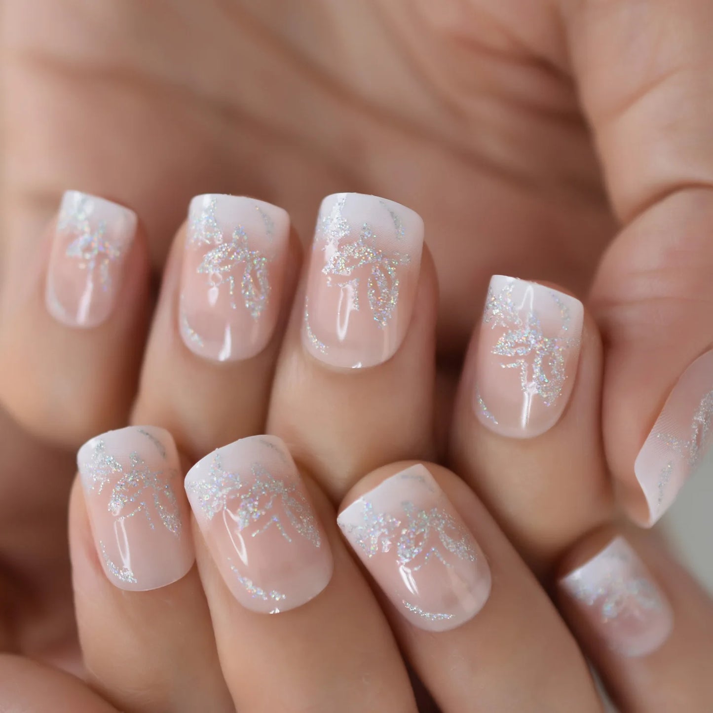 Ongles courts style ballerine française ombrés, dégradés, faux ongles naturels
