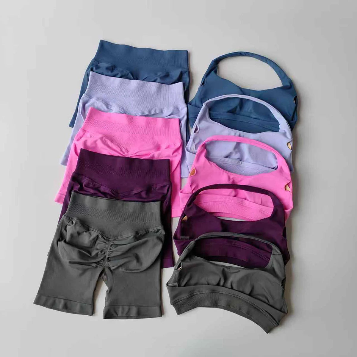 Women's seamless yoga set, backless sports bra, matching shorts