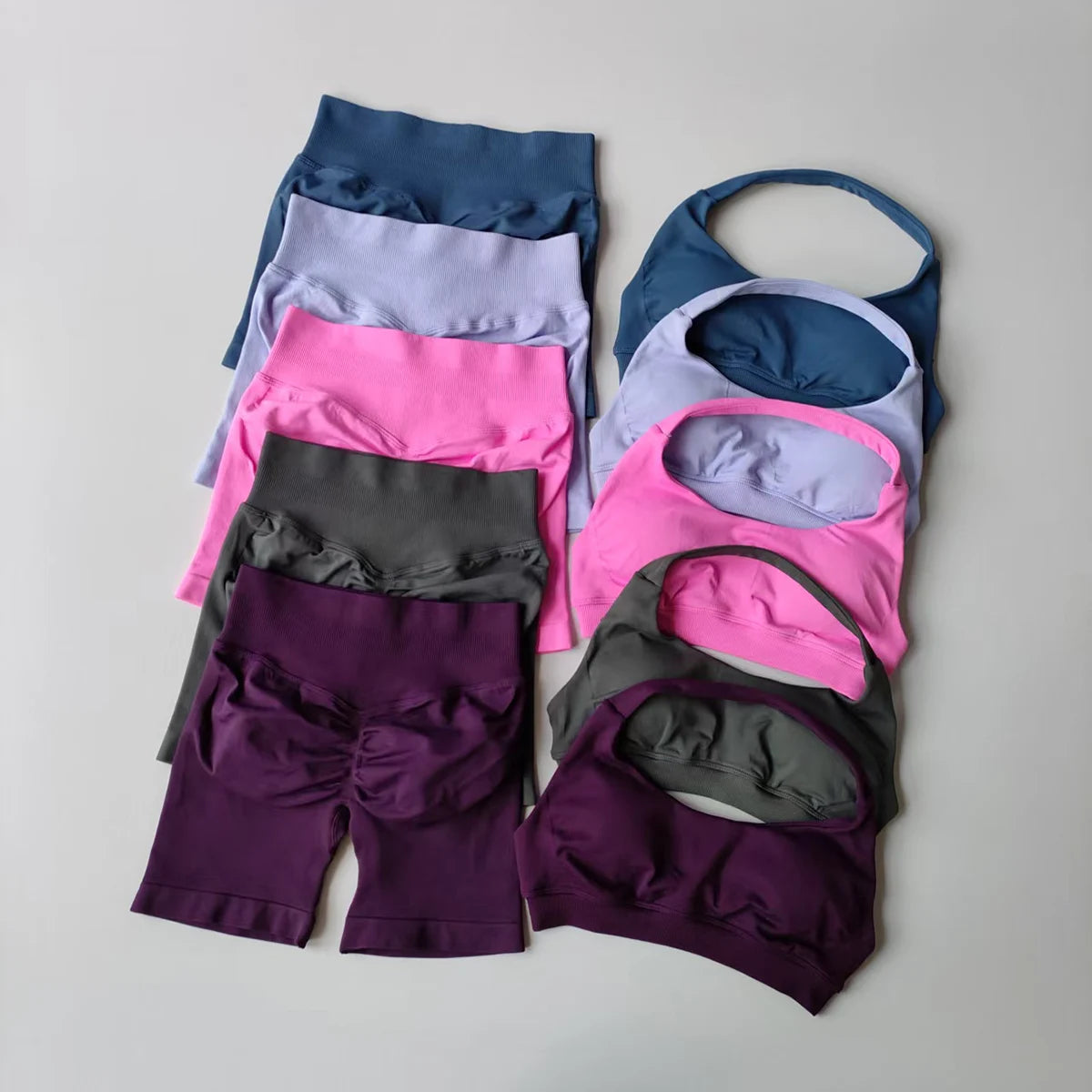 Women's seamless yoga set, backless sports bra, matching shorts