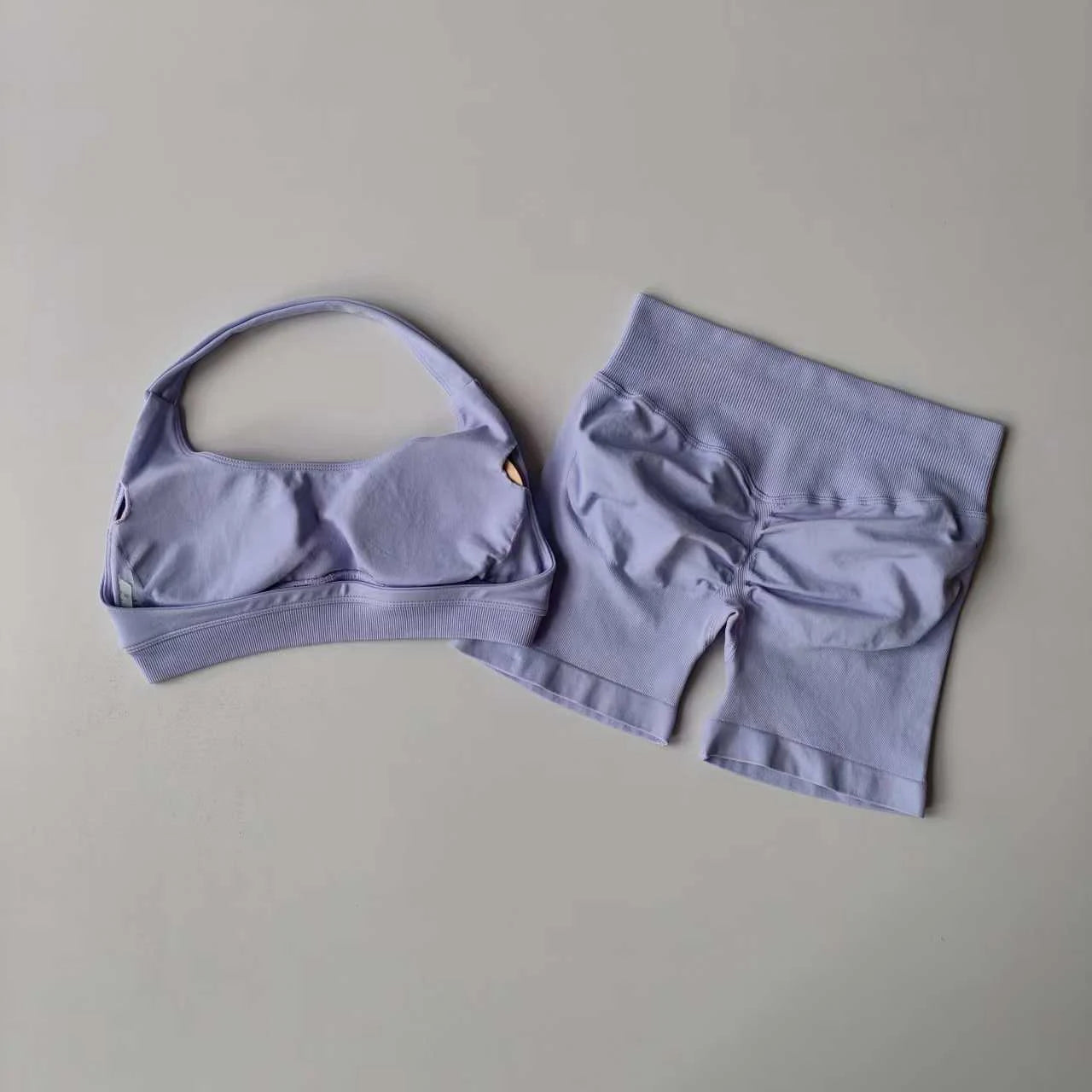 Women's seamless yoga set, backless sports bra, matching shorts