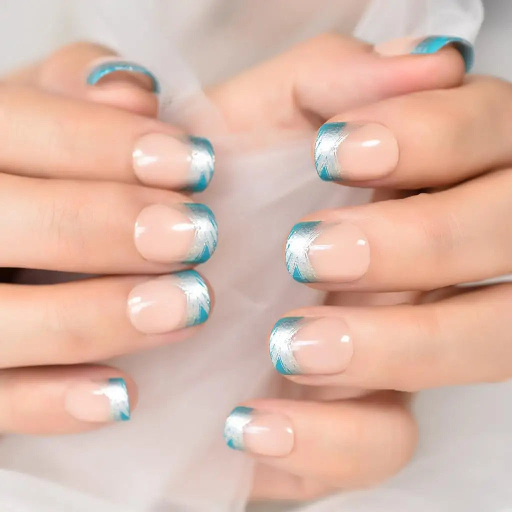 Ongles courts style ballerine française ombrés, dégradés, faux ongles naturels