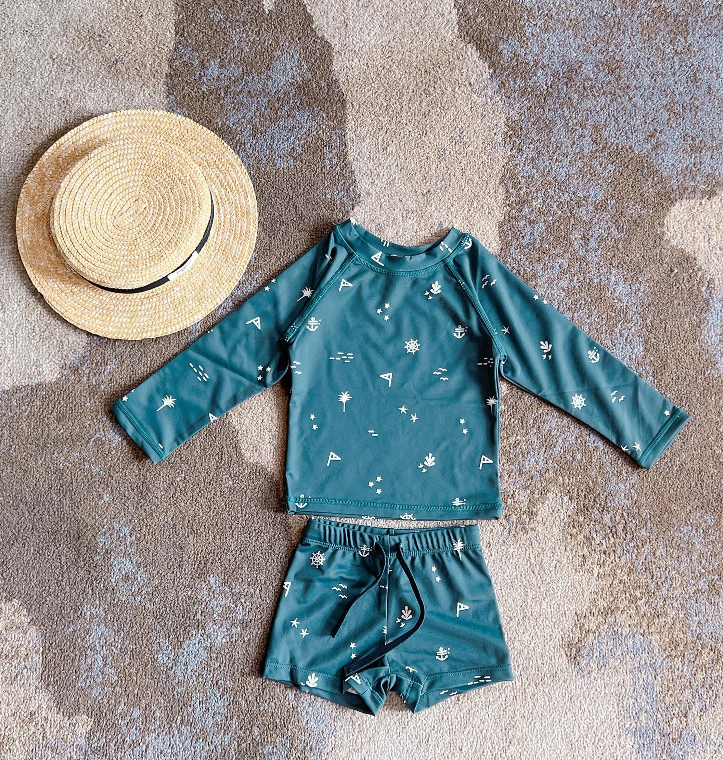Maillot de bain garçon deux pièces | Maillot de bain été créateur pour garçons | Maillot de bain pour enfant | Maillot de bain garçon plage piscine | Maillot de bain à séchage rapide garçon | Maillot de bain confortable pour enfants | Maillot de bain garçon tendance été | Maillot de bain garçon à la mode | Maillot de bain enfant créateur été | Maillot de bain garçon avec design unique