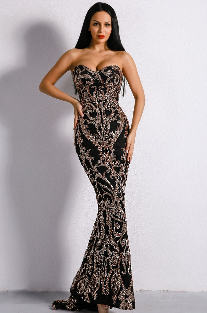 Robe noire élégante à paillettes | Robe de soirée noire scintillante | Tenue glamour avec paillettes noires | Robe de fête brillante et chic | Robe noire pour événement spécial | Robe moulante noire à sequins | Robe élégante pour gala ou soirée | Robe noire brillante pour femme | Robe festive à paillettes tendance | Robe glamour pour look de soirée