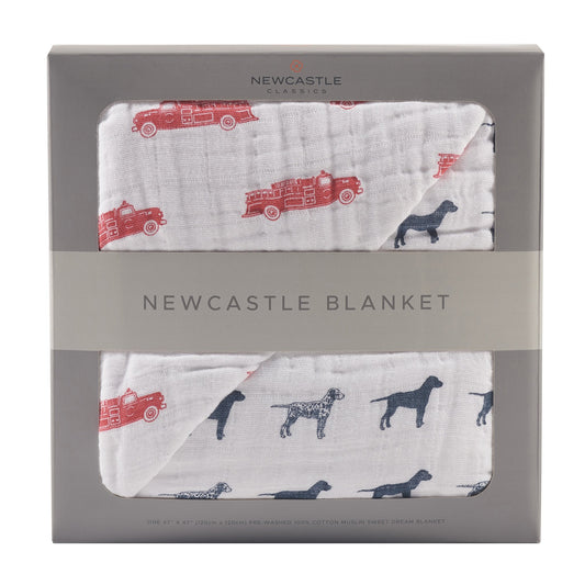 Couverture Newcastle en mousseline de coton à motif camion de pompiers et dalmatien
