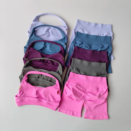 Women's seamless yoga set, backless sports bra, matching shorts